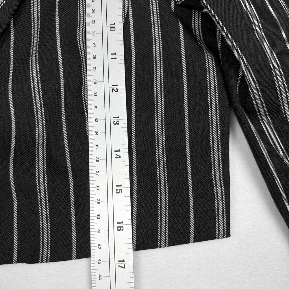Social Tourist Womens Black Pinstripe Cropped Blazer Jacket Size M Single Button - Picture 5 of 7
